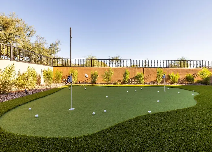 3 Bedrooms * Scottsdale